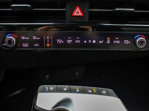 Used 2024 Kia EV6 Wind w/ Wind Technology Package image 24