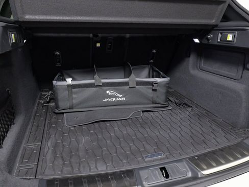 Used 2025 Jaguar F-PACE R-Dynamic S image 75