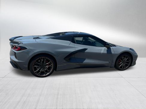 Used 2024 Chevrolet Corvette Stingray Premium Conv w/ Z51 Performance Package RWD image 4