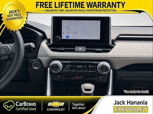 Used 2024 Toyota RAV4 XLE FWD image 18