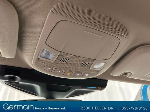 Used 2022 Lincoln Nautilus FWD image 32