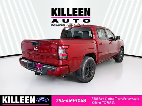 Used 2023 Nissan Frontier SV w/ Technology Package RWD image 8