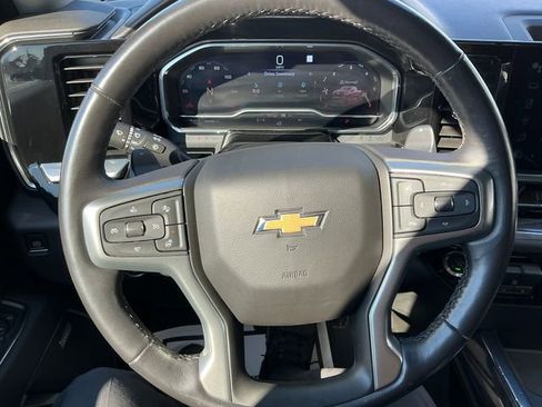 Used 2022 Chevrolet Silverado 1500 LTZ image 4