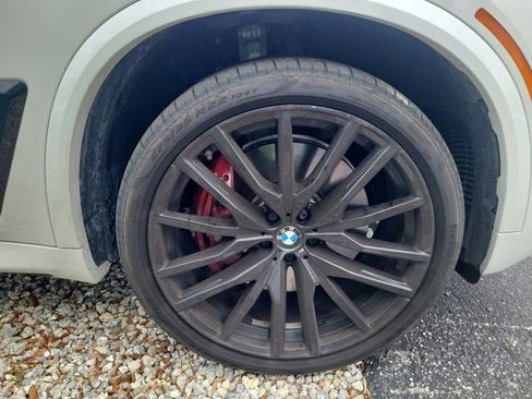 Used 2025 BMW X5 M60i AWD/4WD image 2