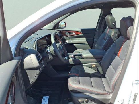 New 2026 Chevrolet Traverse RS w/ LPO, Floor Liner Package image 24