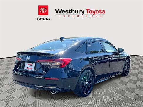 Used 2022 Honda Civic Sport image 6