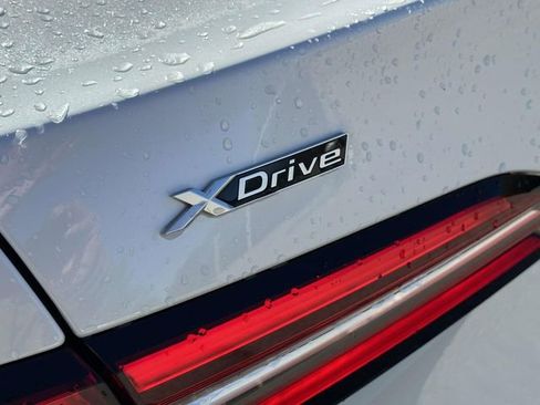 Used 2026 BMW 530i xDrive w/ Premium Package AWD/4WD image 17