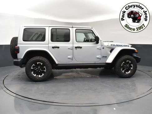 Used 2024 Jeep Wrangler Unlimited Rubicon 4xe image 6