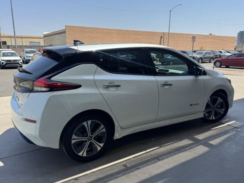 Used 2019 Nissan Leaf SL w/ SL Technology Package image 4