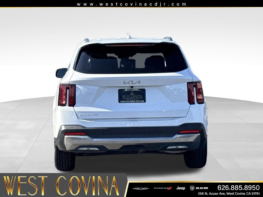 Used 2024 Kia Sorento S FWD image 9