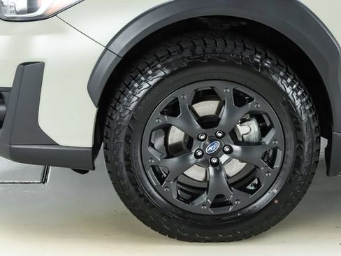 Used 2023 Subaru Crosstrek 2.0i Premium w/ Special Edition AWD/4WD image 7