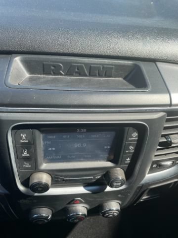 Used 2024 RAM 1500 Warlock AWD/4WD image 24