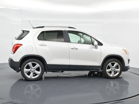 Used 2015 Chevrolet Trax LTZ FWD image 8