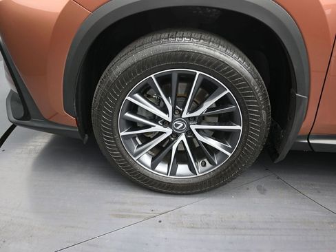 Used 2025 Lexus NX 250 FWD w/ Accessory Package (A2) image 9