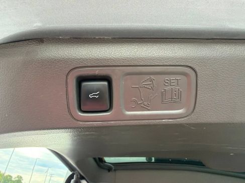 Used 2022 Lincoln Navigator Reserve AWD/4WD image 8