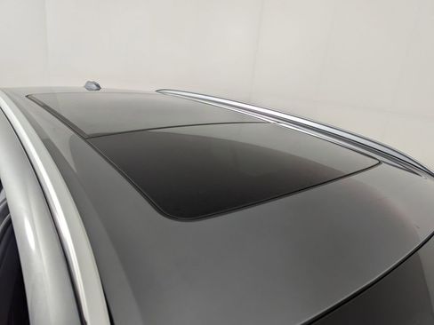 Used 2024 BMW X5 sDrive40i image 25