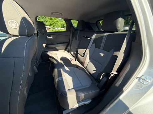 Used 2025 Chevrolet Blazer LT AWD/4WD image 23
