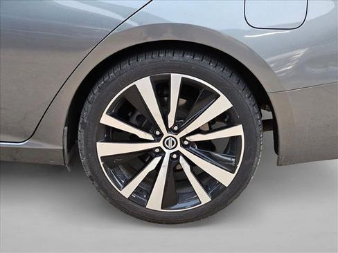 Used 2019 Nissan Altima 2.5 SR image 21