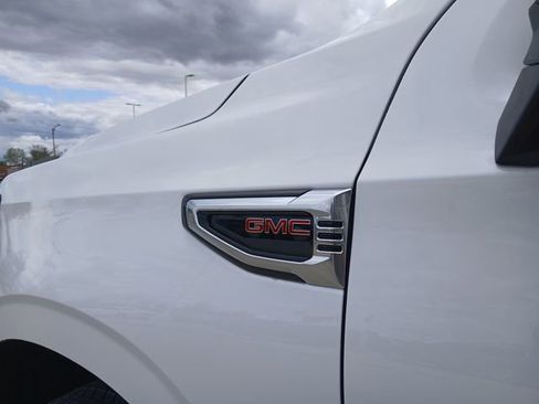 New 2026 GMC Yukon XL Denali w/ Sun & Power Step Package AWD/4WD image 38