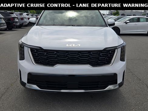 Used 2025 Kia Sorento S w/ Panoramic Sunroof Package FWD image 2