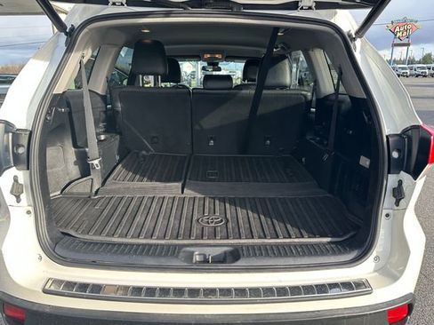 Used 2018 Toyota Highlander Plus w/ Protection Package #3 image 24