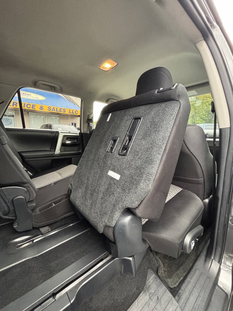 Used 2016 Toyota 4Runner SR5 AWD/4WD image 18