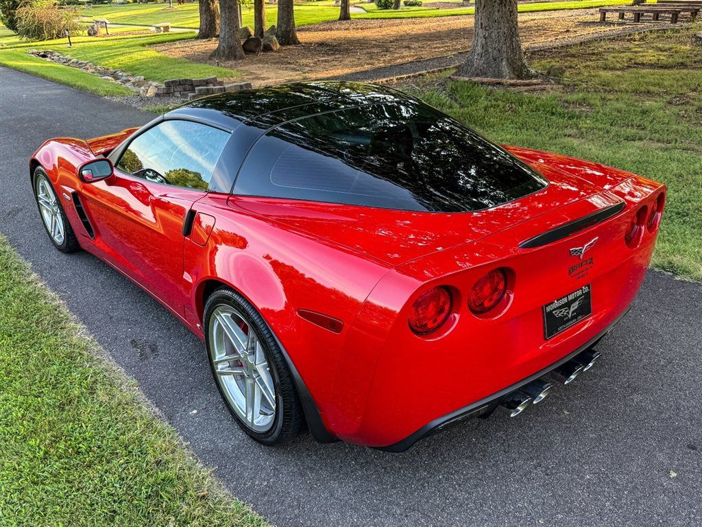 Used 2007 Chevrolet Corvette Z06 w/ Preferred Equipment Group RWD image 19