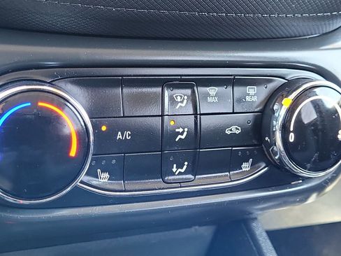 Used 2023 Chevrolet TrailBlazer LT image 24