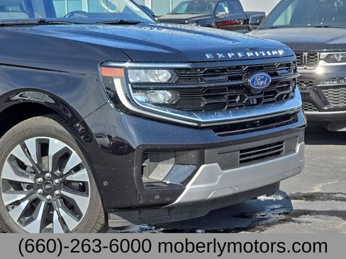 Used 2025 Ford Expedition Platinum w/ Driver's Package AWD/4WD image 68