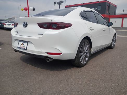 Used 2019 MAZDA MAZDA3 Sedan FWD image 7