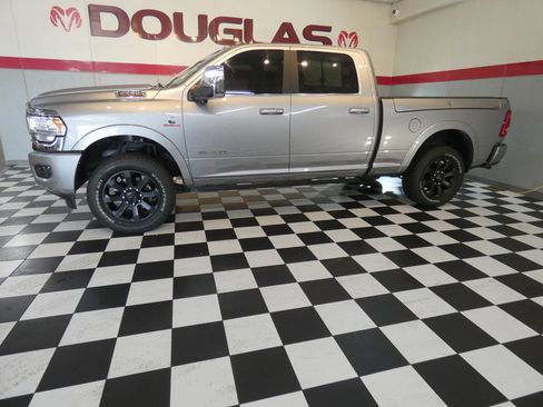 Used 2024 RAM 2500 Limited w/ Safety Group AWD/4WD image 1
