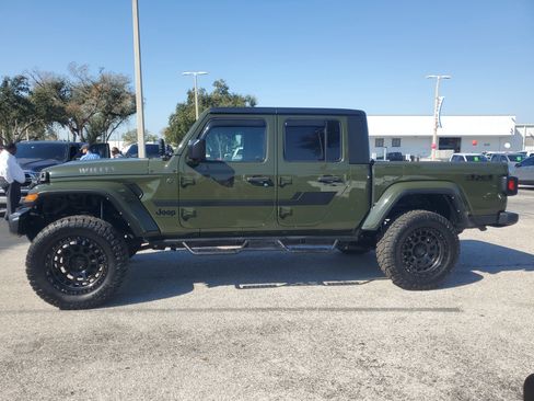 Used 2022 Jeep Gladiator Willys image 7