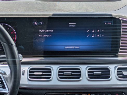 Used 2024 Mercedes-Benz GLS 450 4MATIC image 18