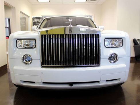 Used 2007 Rolls-Royce Phantom Sedan RWD image 2