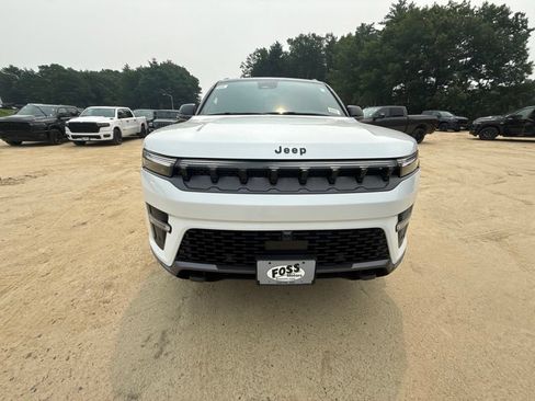 New 2026 Jeep Grand Wagoneer Summit AWD/4WD image 8