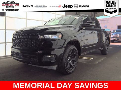 Used 2025 RAM 1500 Big Horn AWD/4WD image 1