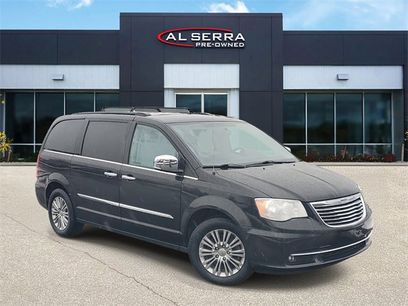 Used 2016 Chrysler Town & Country Touring-L w/ Driver Convenience Group