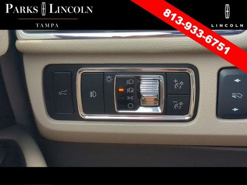 Used 2023 Lincoln Navigator Reserve AWD/4WD image 27