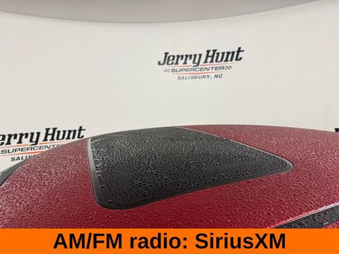 Used 2025 Hyundai Elantra SEL image 12