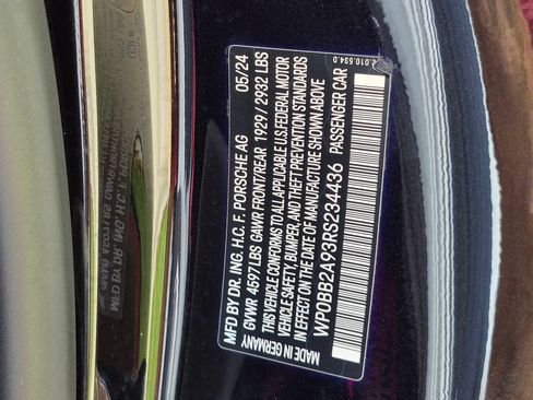 Certified 2024 Porsche 911 Targa 4 GTS AWD/4WD image 30