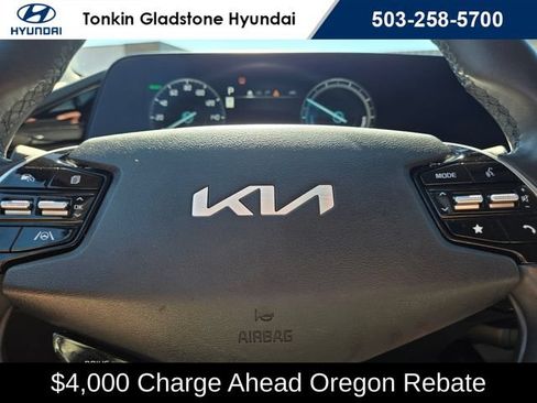 Used 2023 Kia Niro Wind FWD image 22