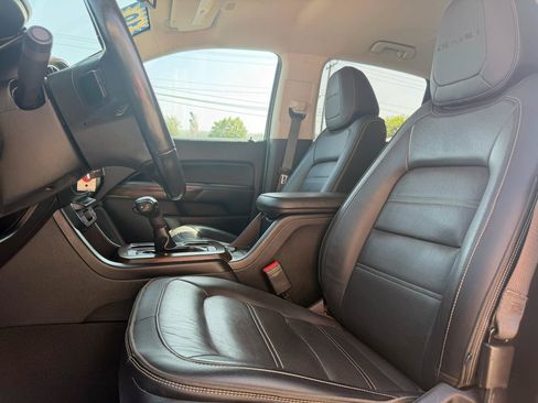 Used 2019 GMC Canyon Denali AWD/4WD image 9