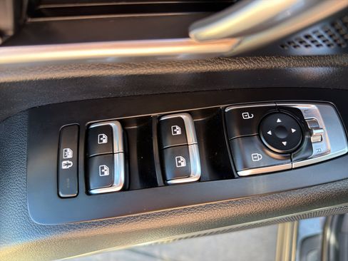 Used 2024 Kia Telluride S w/ S Sunroof Package FWD image 12