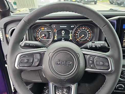 New 2026 Jeep Wrangler Unlimited Sahara AWD/4WD image 14
