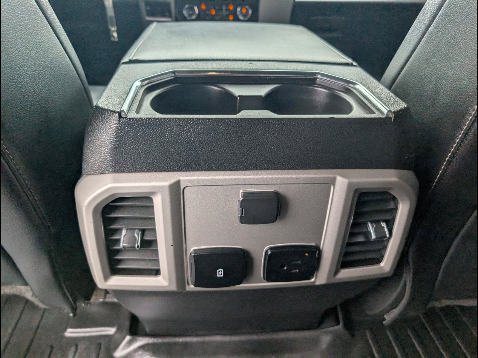 Used 2020 Ford F250 Lariat w/ Lariat Value Package AWD/4WD image 18