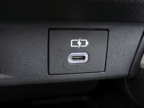 Used 2025 Toyota Grand Highlander AWD image 30