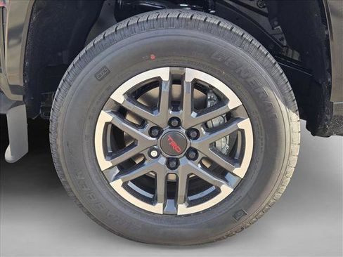 Certified 2025 Toyota Tacoma TRD Sport image 10