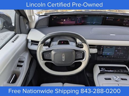 Certified 2025 Lincoln Navigator Reserve image 18