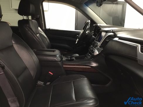 Used 2017 GMC Yukon SLT image 39
