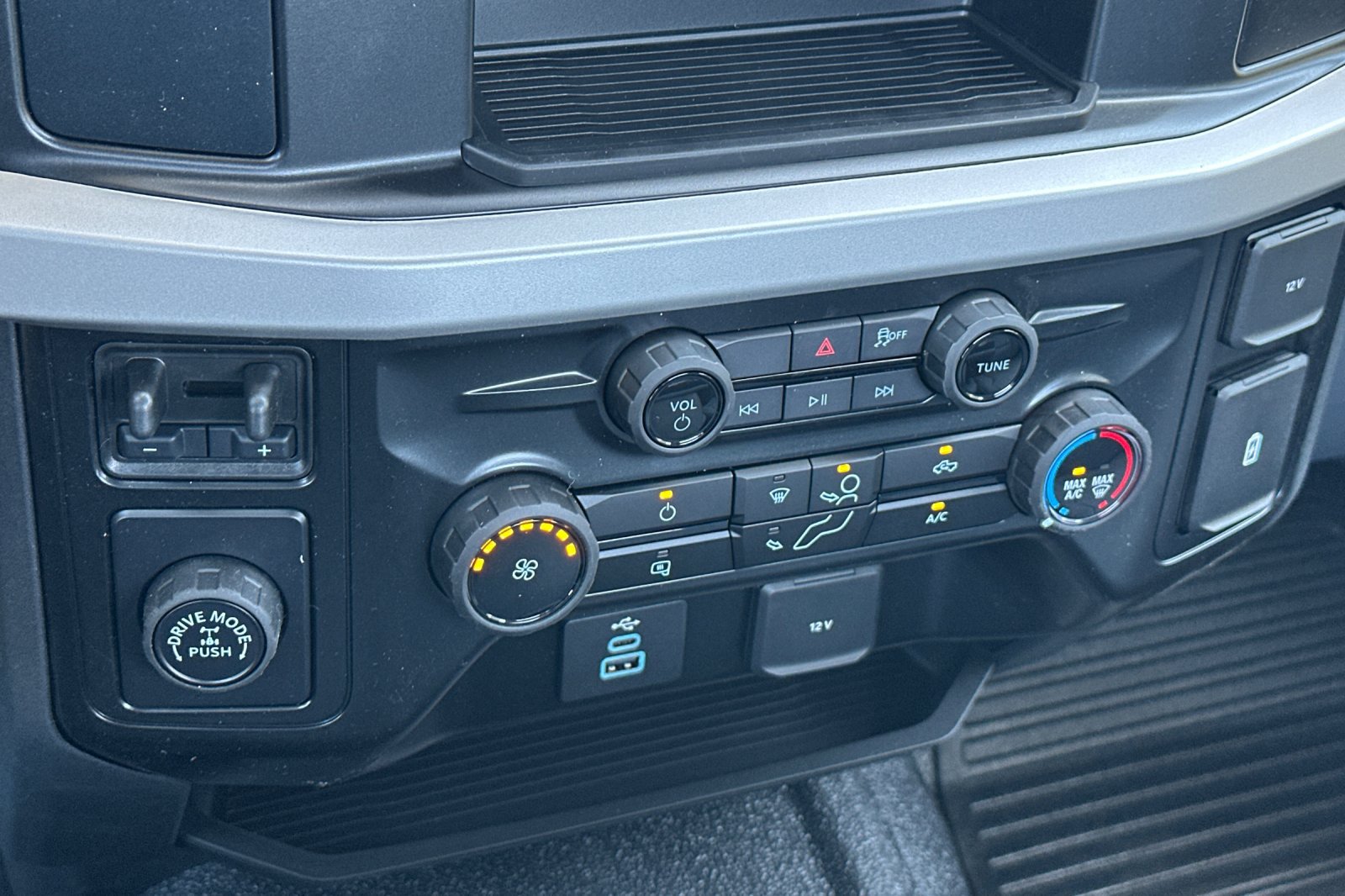New 2026 Ford F350 XL RWD image 19